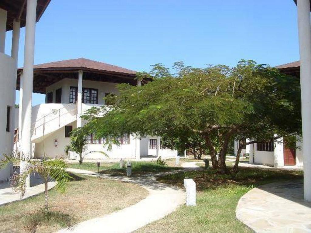 Garoda Resort Малинди Екстериор снимка